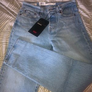 Levi’s wedgie fit